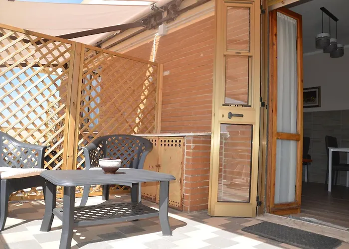 Medical Le Terrazze Casa G Pischedda Attico Vista Mare ゲストハウス 4*
