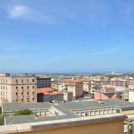 招待所 Fantastic Sardinia Residenza Le Terrazze Casa G Pischedda Attico Vista Mare 萨萨里