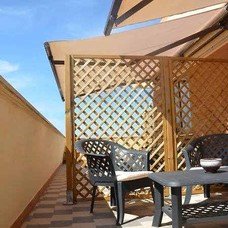 Fantastic Sardinia Residenza Le Terrazze Casa G Pischedda Attico Vista Mare ゲストハウス *